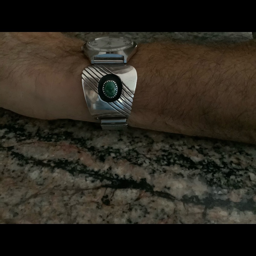 Pulsar Date Quartz Watch With Navajo Ss Tip Band - image 3
